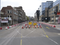 872114 Gezicht op de herinrichtingswerkzaamheden aan de noordzijde van St. Jacobsstraat in Wijk C te Utrecht, vanaf de ...